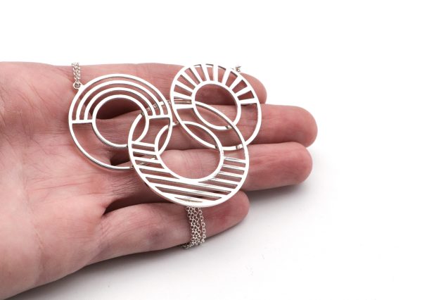 Interlocked Geometric Circles – Necklace Necklaces Interlocked Geometric Circles - Necklace